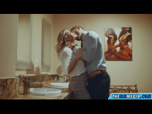 ❤️ Кога бујна русокоса ќе ве заведе во јавен тоалет ❤❌ Ебате кај нас ❤